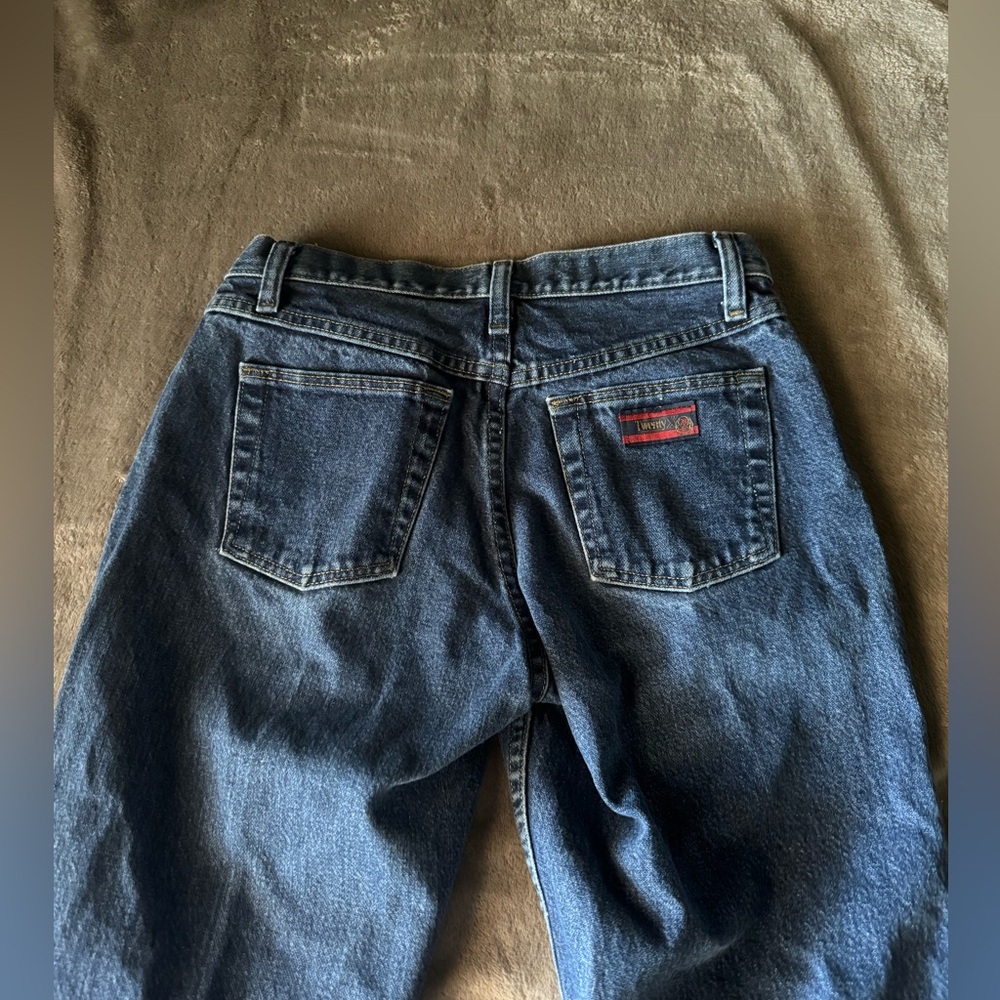 Women’s old-school blue jeans, straight leg